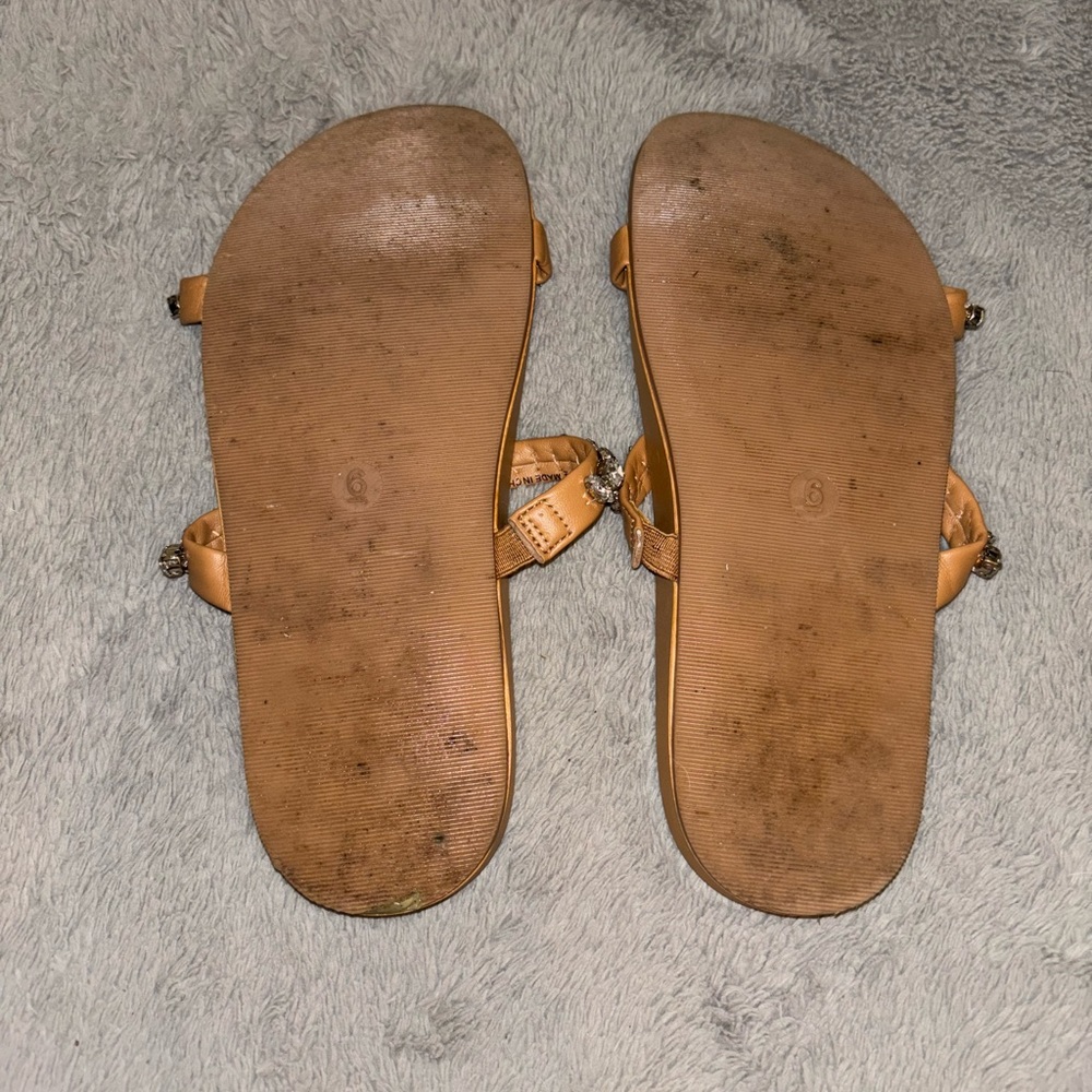 Sandlas - Picture 2 of 2